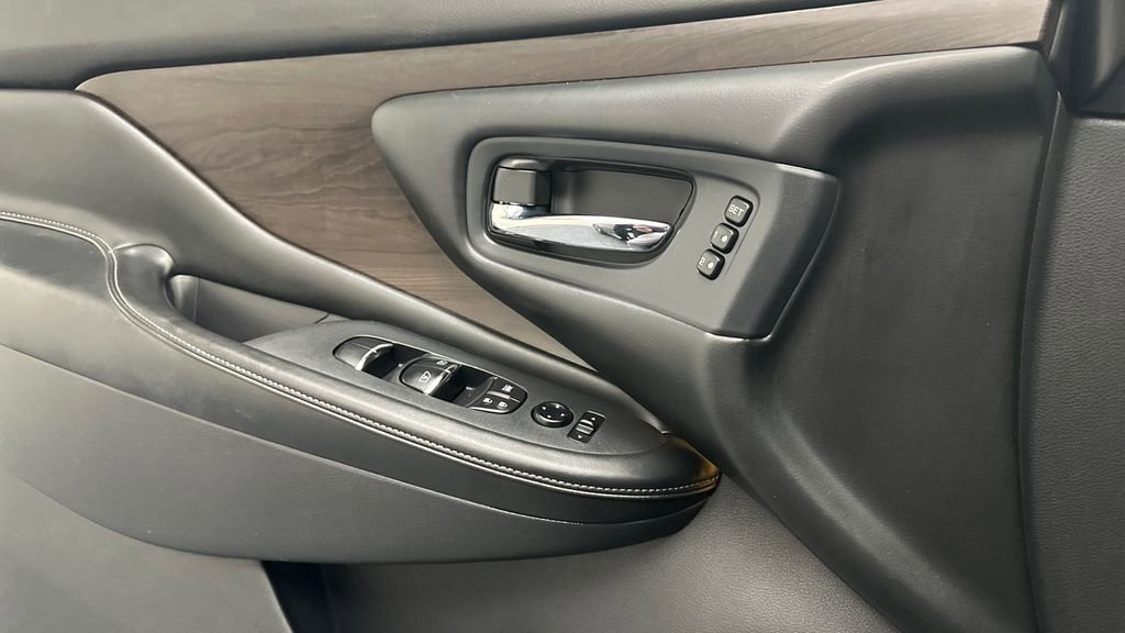 Certified 2019 Nissan Murano Platinum AWD/4WD image 17
