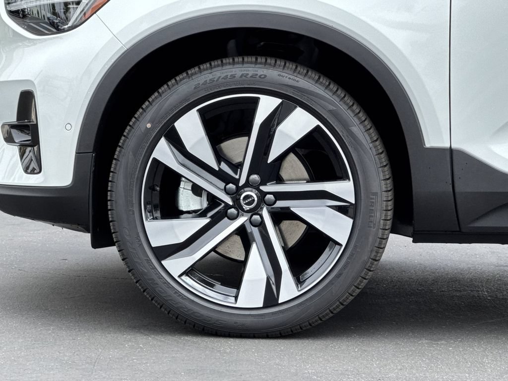 New 2026 Volvo XC40 B5 Ultra w/ Protection Package Premier AWD/4WD image 25