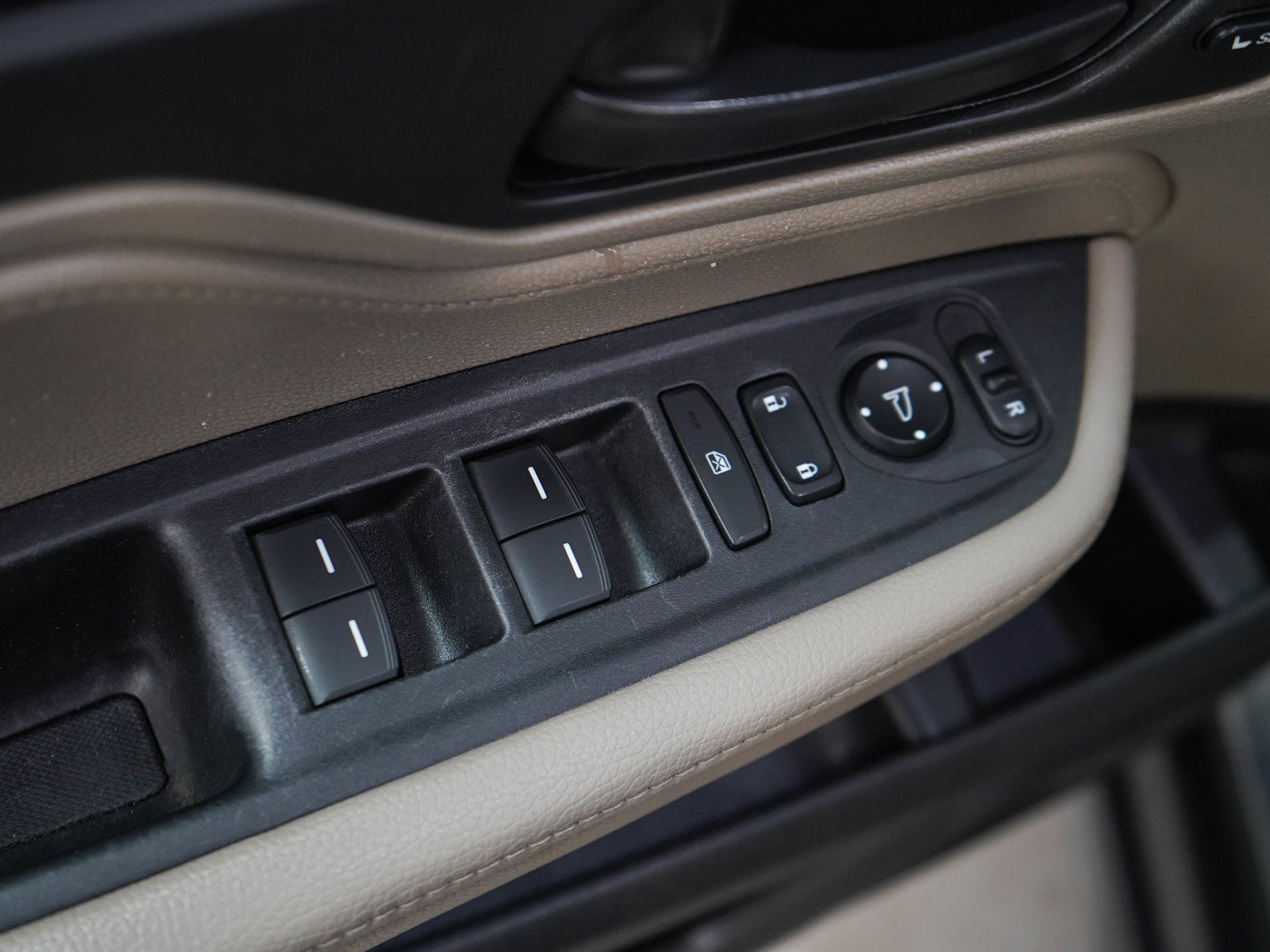 Used 2018 Honda Odyssey EX-L image 24