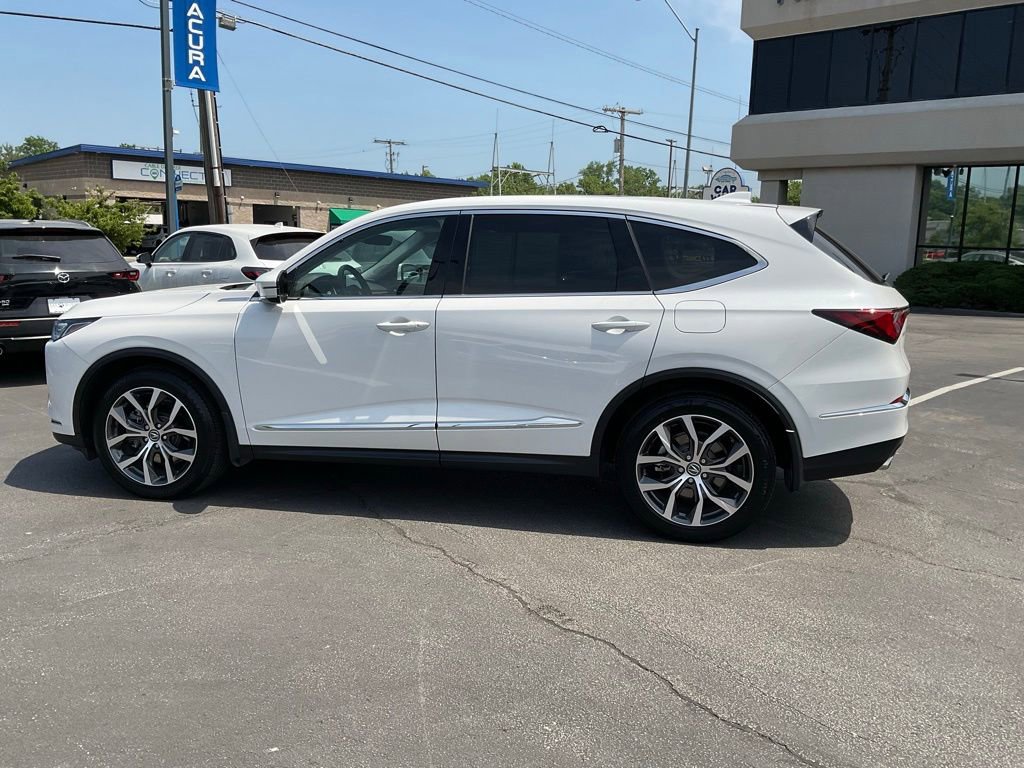 Certified 2024 Acura MDX SH-AWD w/ Technology Package image 4