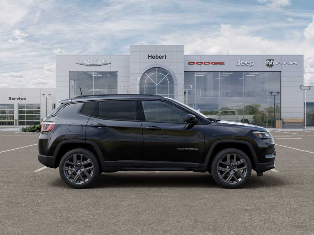 New 2026 Jeep Compass Latitude AWD/4WD image 21