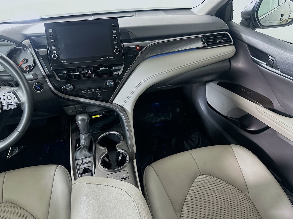 Used 2024 Toyota Camry XSE FWD image 19