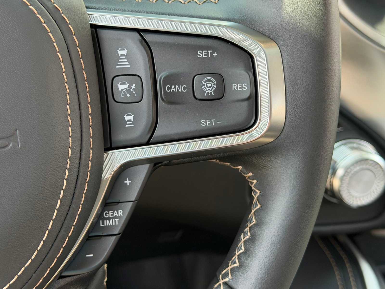 New 2026 RAM 1500 Tungsten AWD/4WD image 18