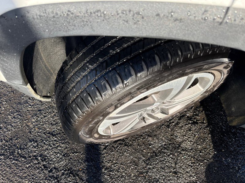 Used 2021 GMC Terrain SLT image 37