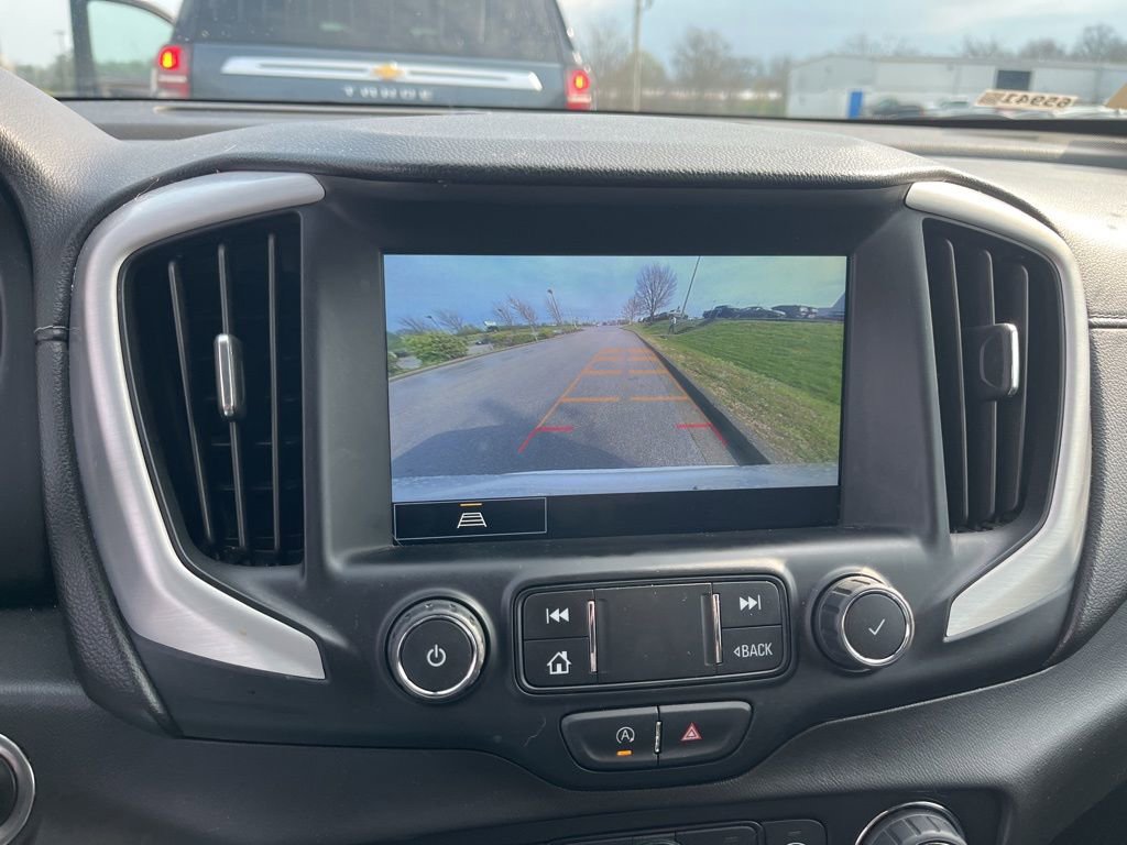 Used 2022 GMC Terrain SLT w/ Infotainment Package II image 8