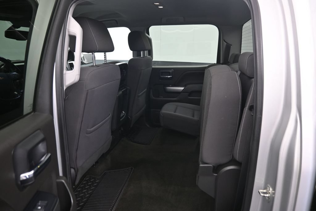 Used 2018 Chevrolet Silverado 1500 LT w/ All Star Edition AWD/4WD image 24