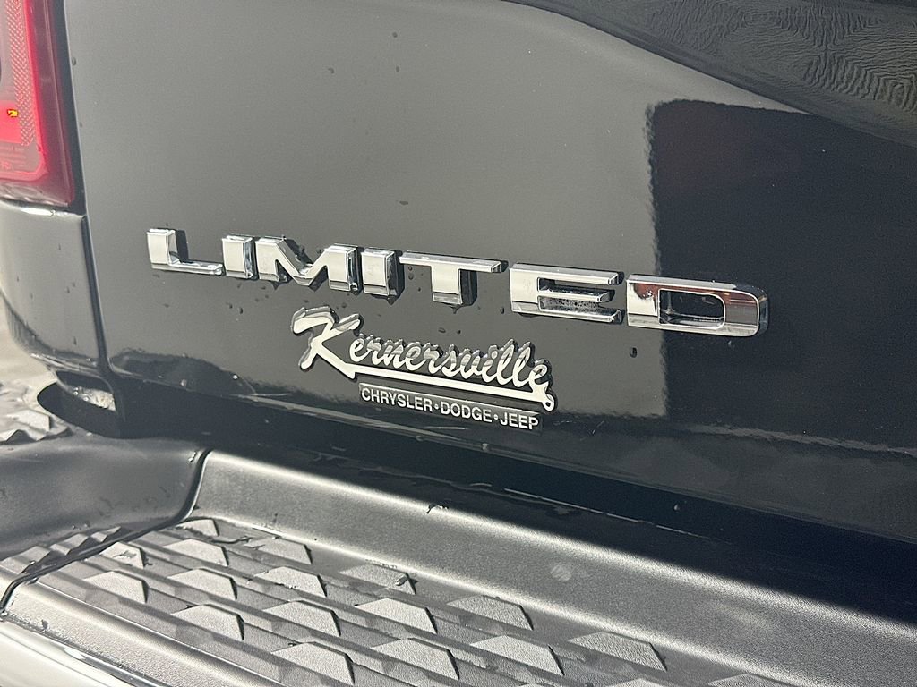 New 2026 RAM 3500 Limited w/ Towing Technology Group image 21
