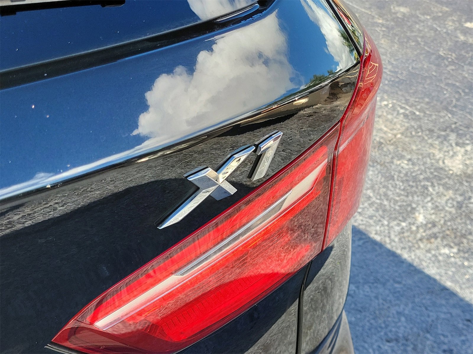 Used 2017 BMW X1 sDrive28i image 8