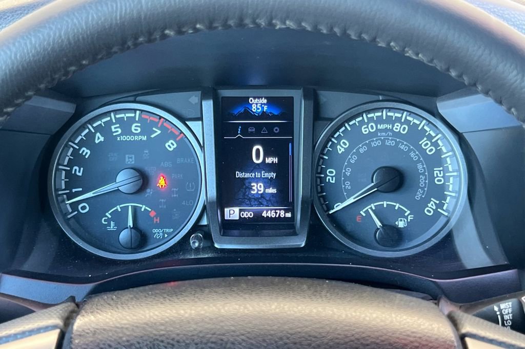 Used 2022 Toyota Tacoma TRD Sport w/ Technology Package AWD/4WD image 27