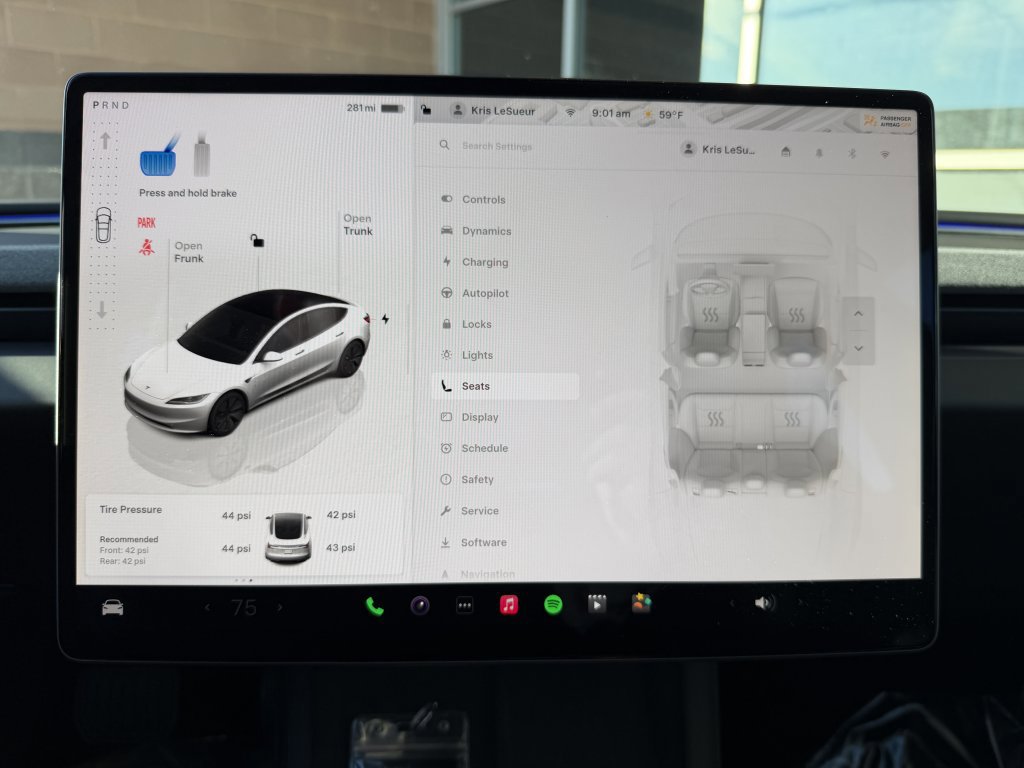 Used 2025 Tesla Model 3 image 22