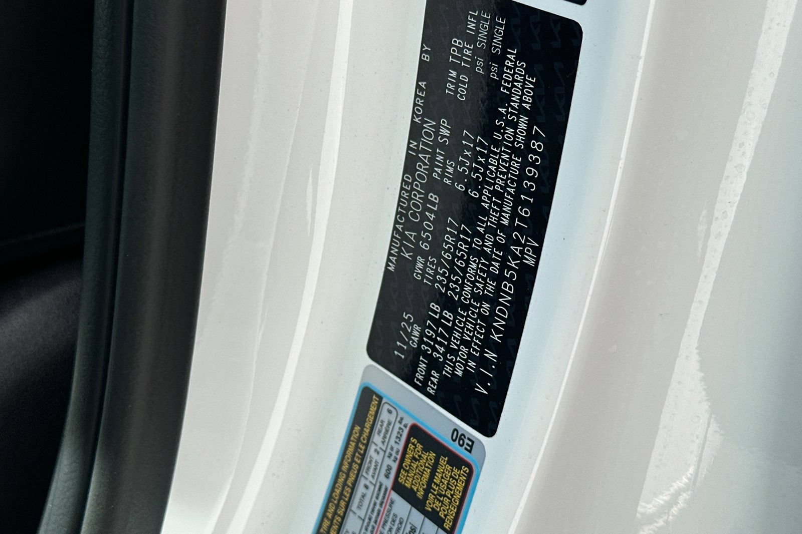 Used 2026 Kia Carnival LXS FWD image 35