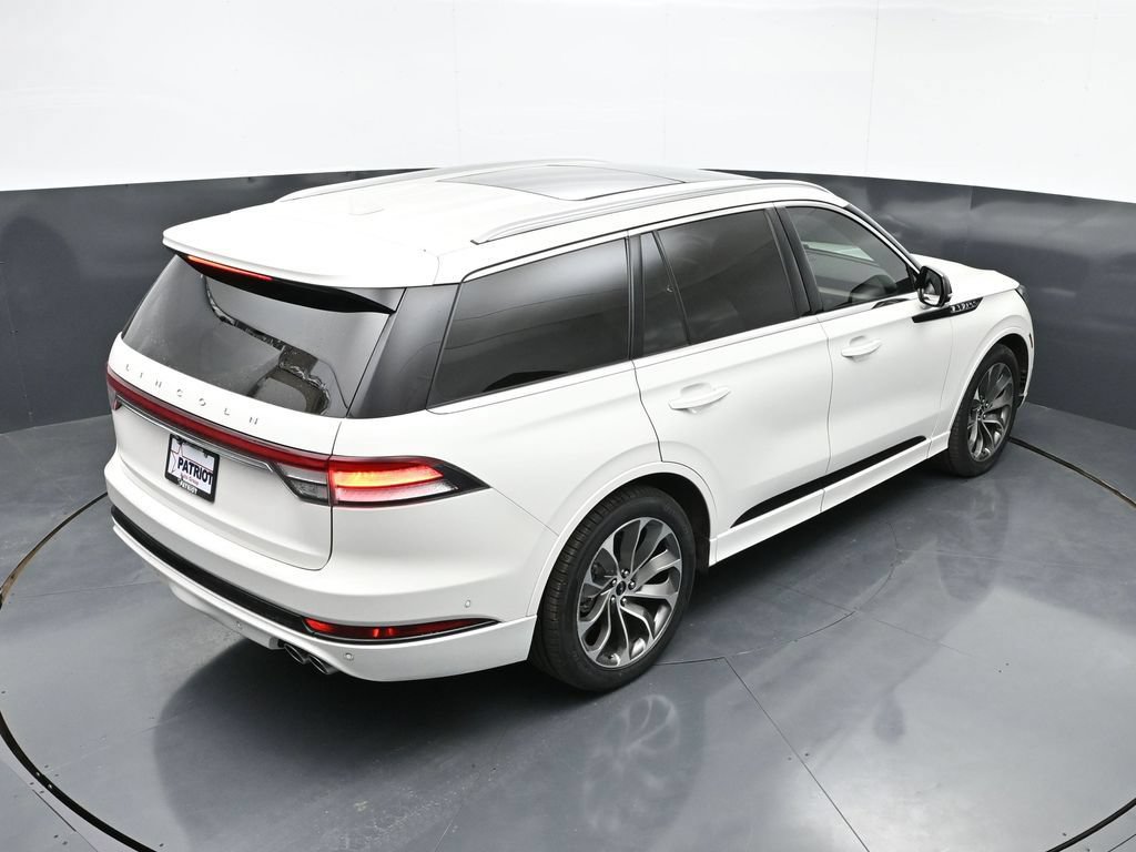 Used 2021 Lincoln Aviator Grand Touring w/ Equipment Group 302A AWD/4WD image 47