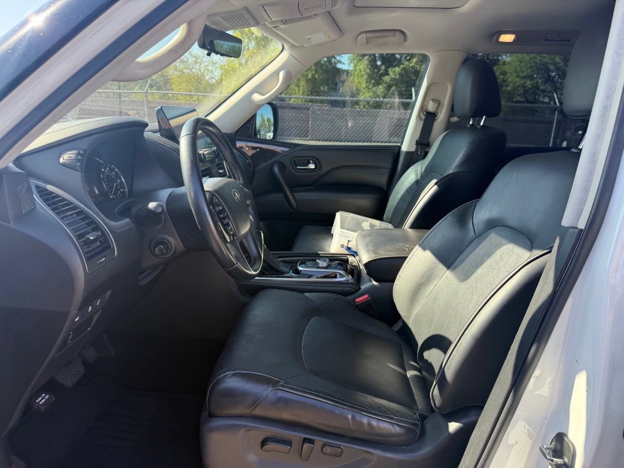 Used 2022 INFINITI QX80 Luxe w/ Cargo Package AWD/4WD image 12