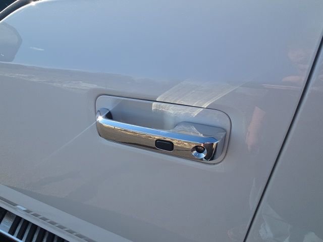 Used 2020 Ford F150 Lariat w/ Equipment Group 502A Luxury AWD/4WD image 23