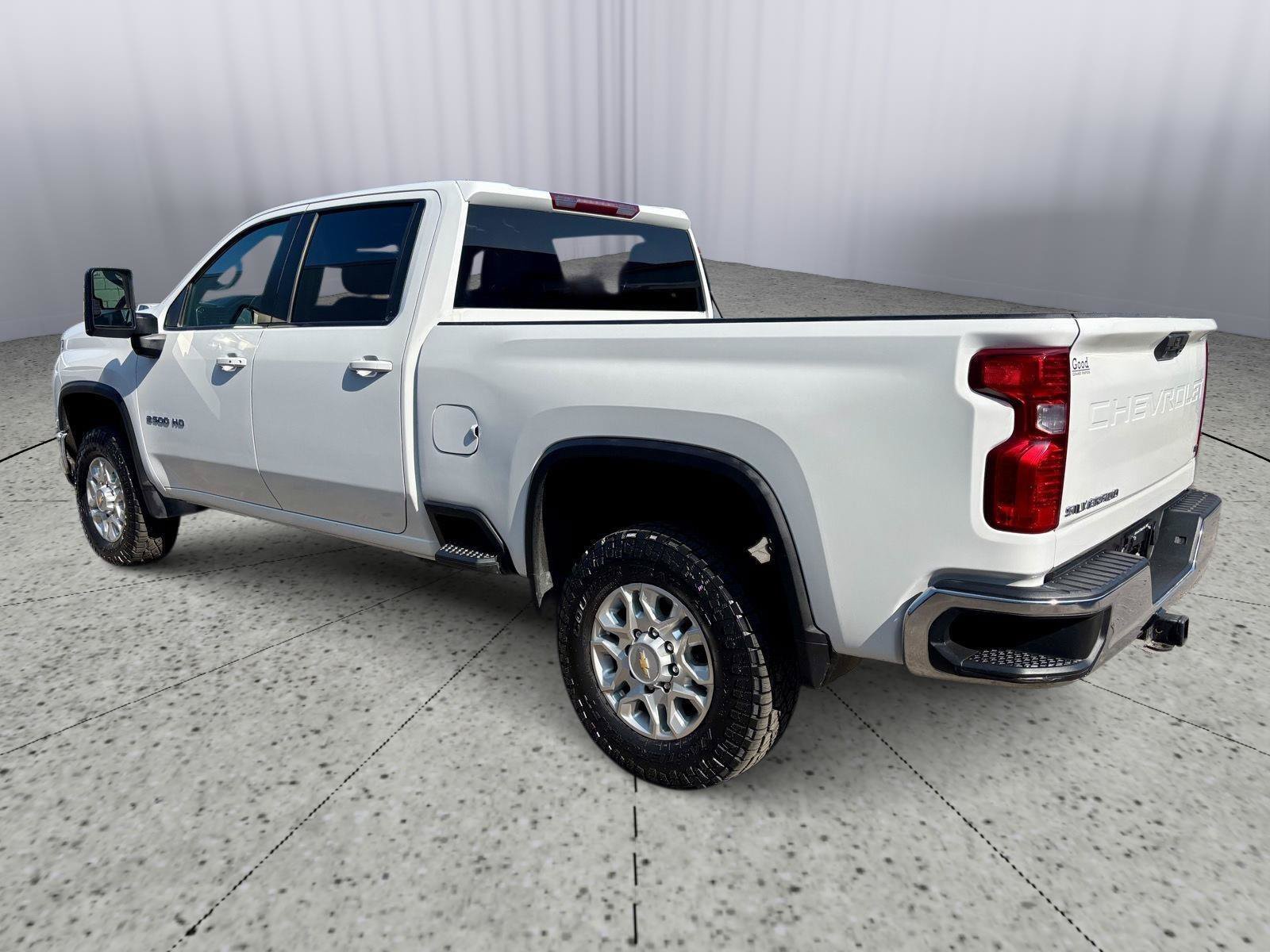 Used 2024 Chevrolet Silverado 2500 LT AWD/4WD image 10