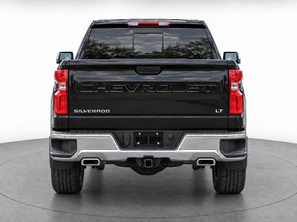 Used 2023 Chevrolet Silverado 1500 LT AWD/4WD image 5