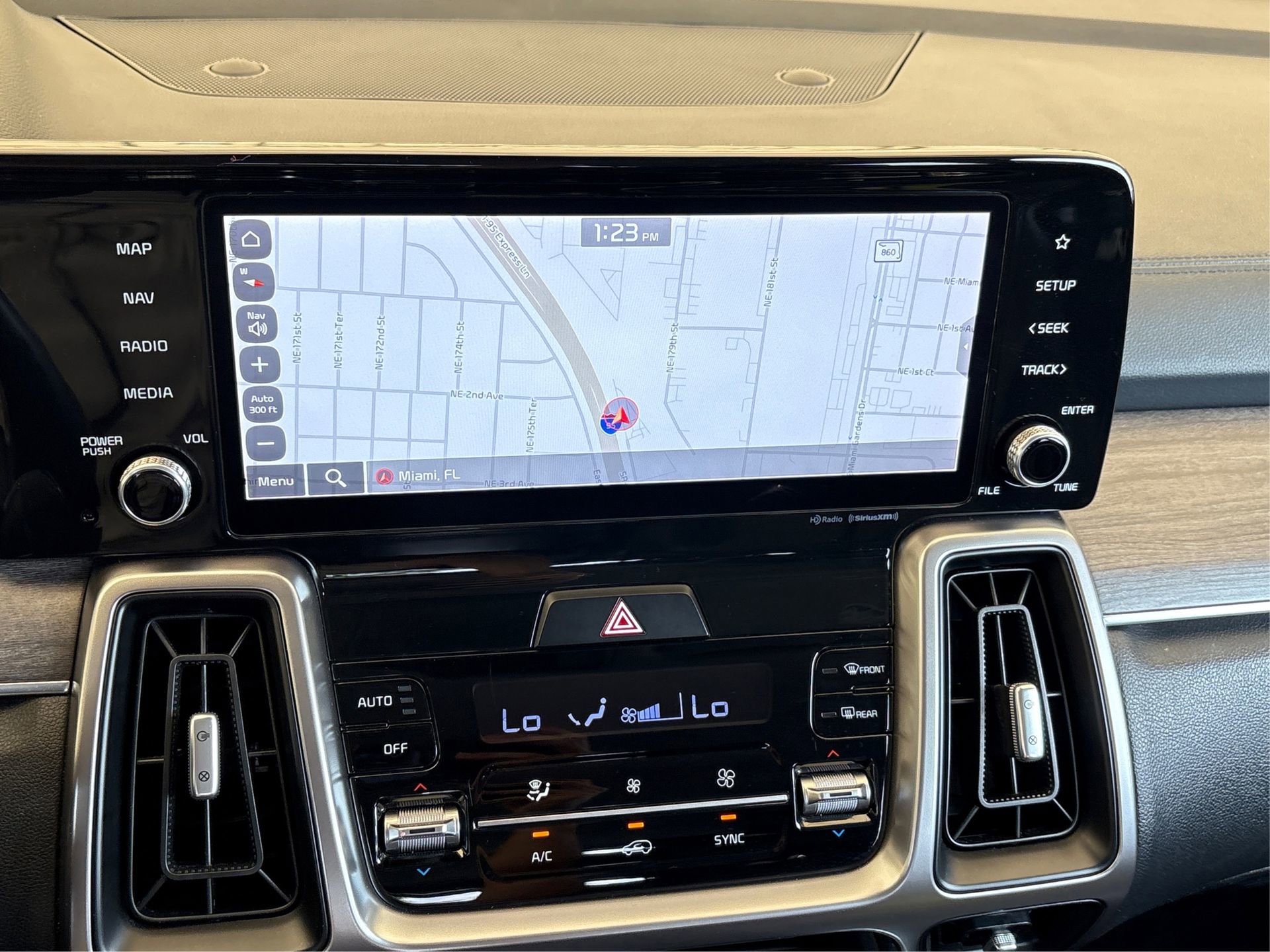 Used 2022 Kia Sorento EX FWD image 22