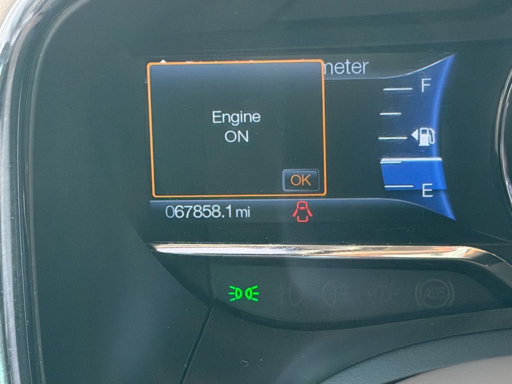 Used 2017 Lincoln Navigator Select RWD image 25
