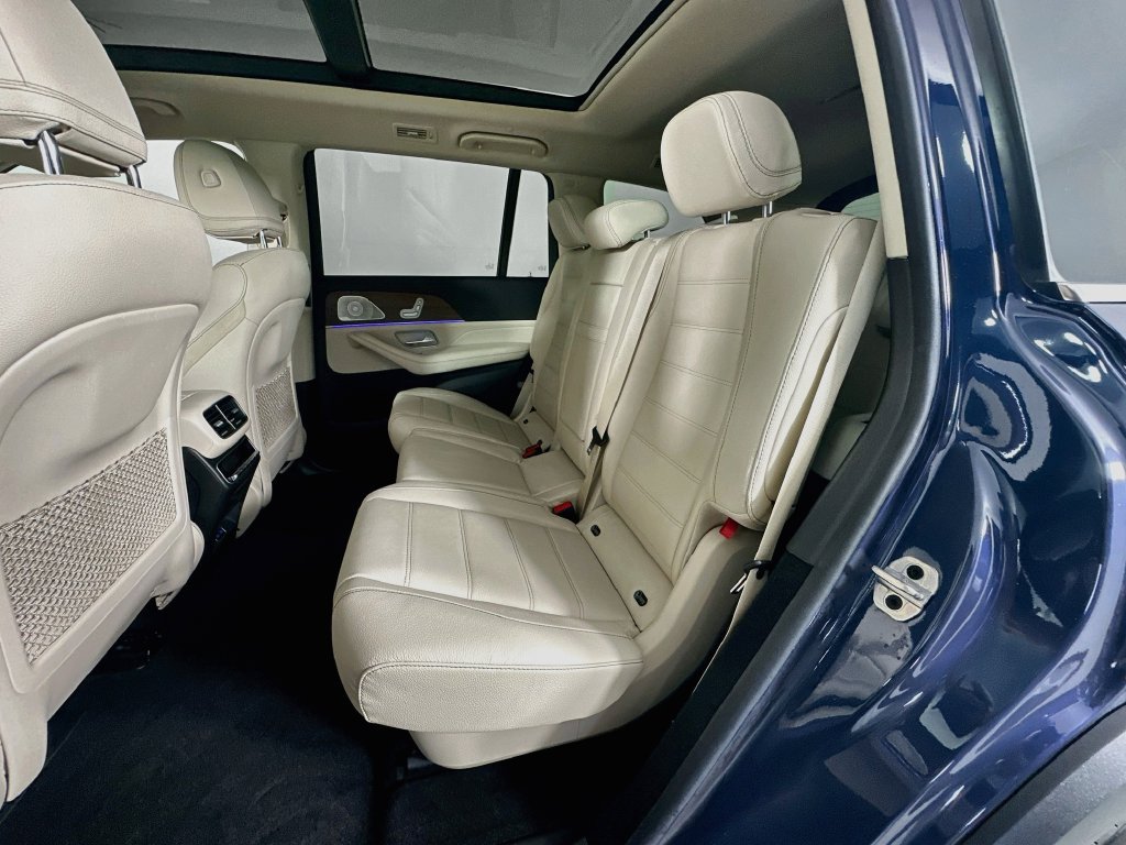 Used 2024 Mercedes-Benz GLS 450 4MATIC image 25