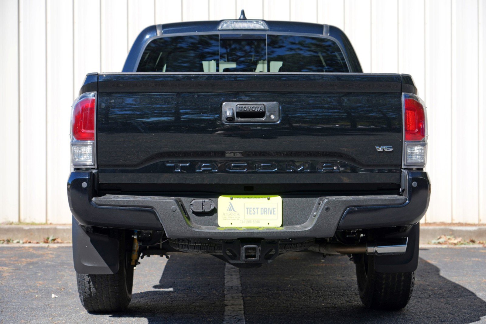 Used 2021 Toyota Tacoma TRD Off-Road w/ Technology Package AWD/4WD image 10