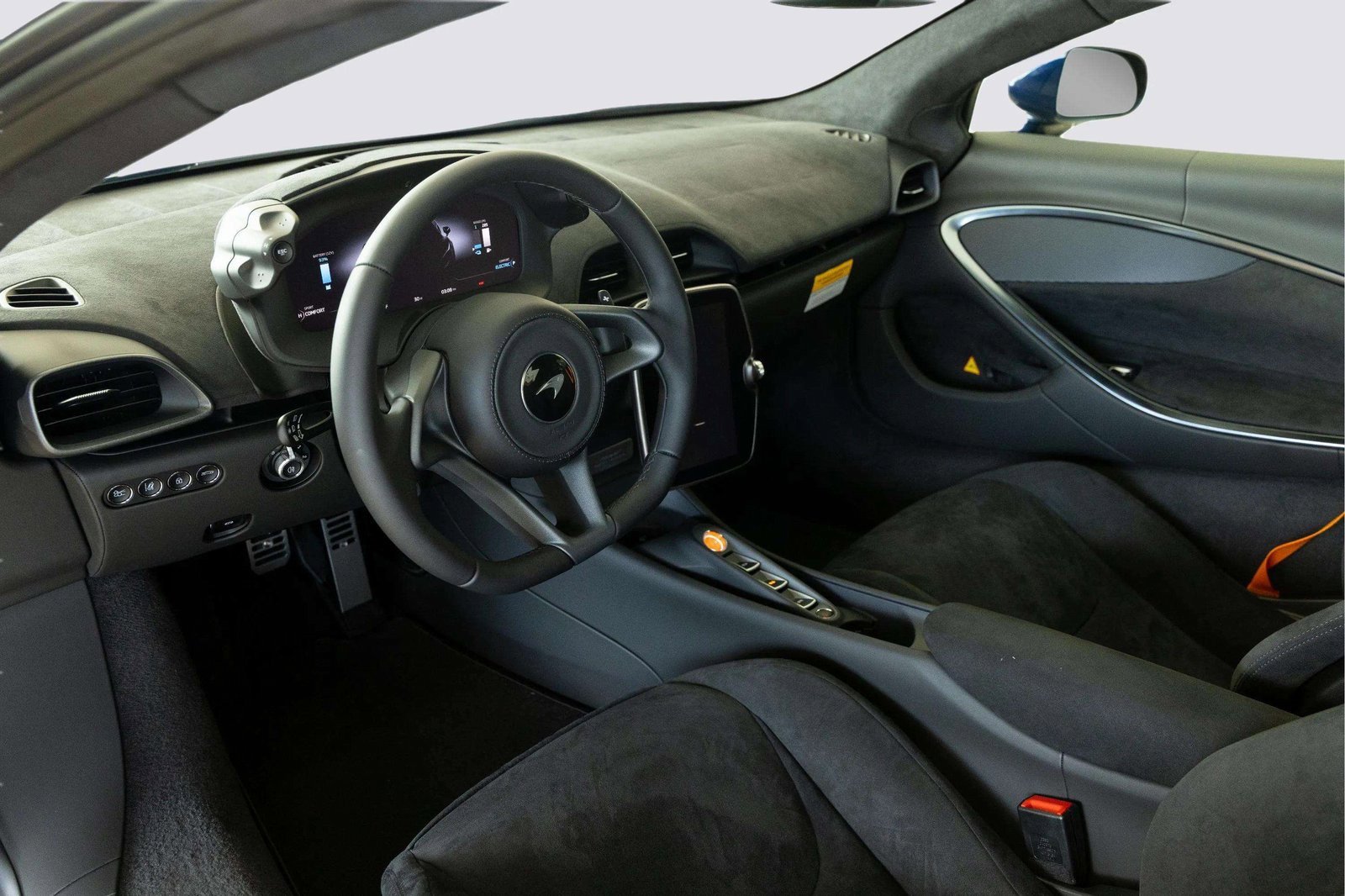 New 2026 McLaren Artura image 15