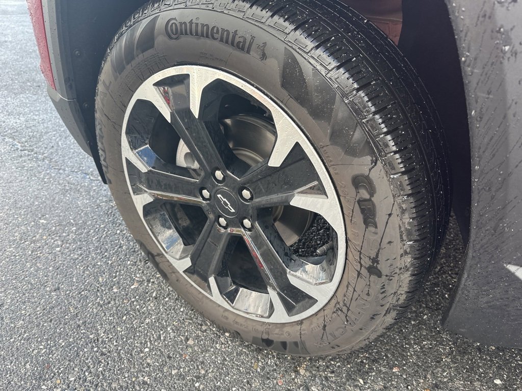 Used 2025 Chevrolet Equinox LT image 9