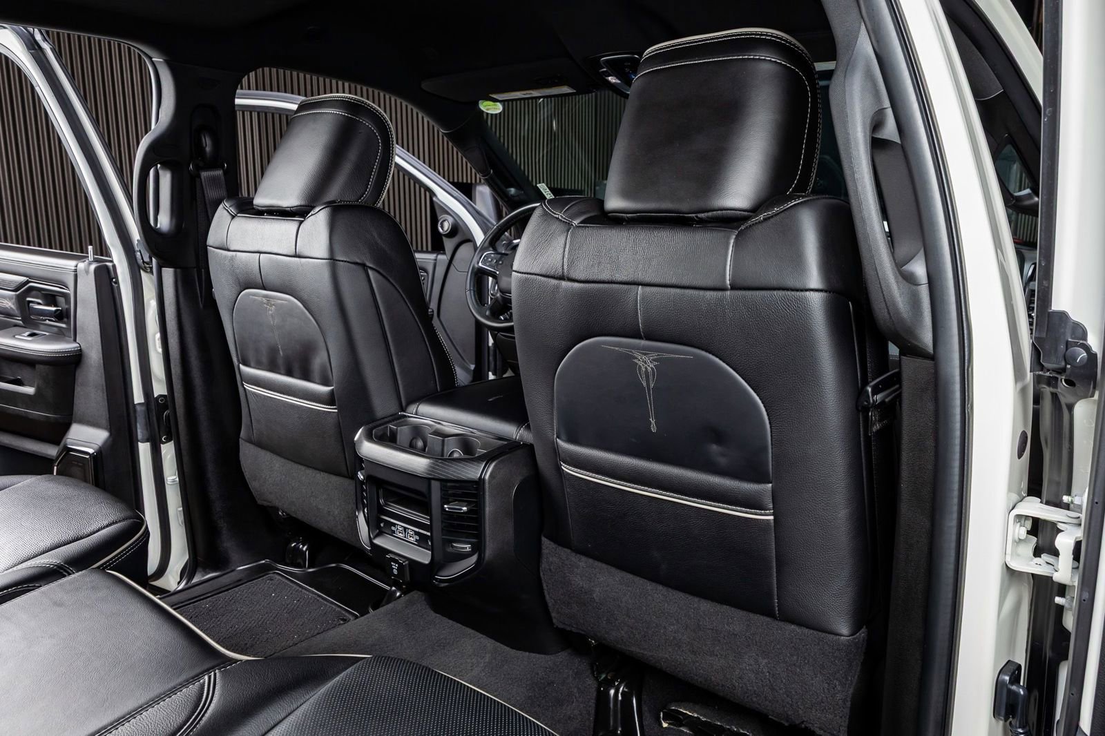 Used 2024 RAM 2500 Limited image 30