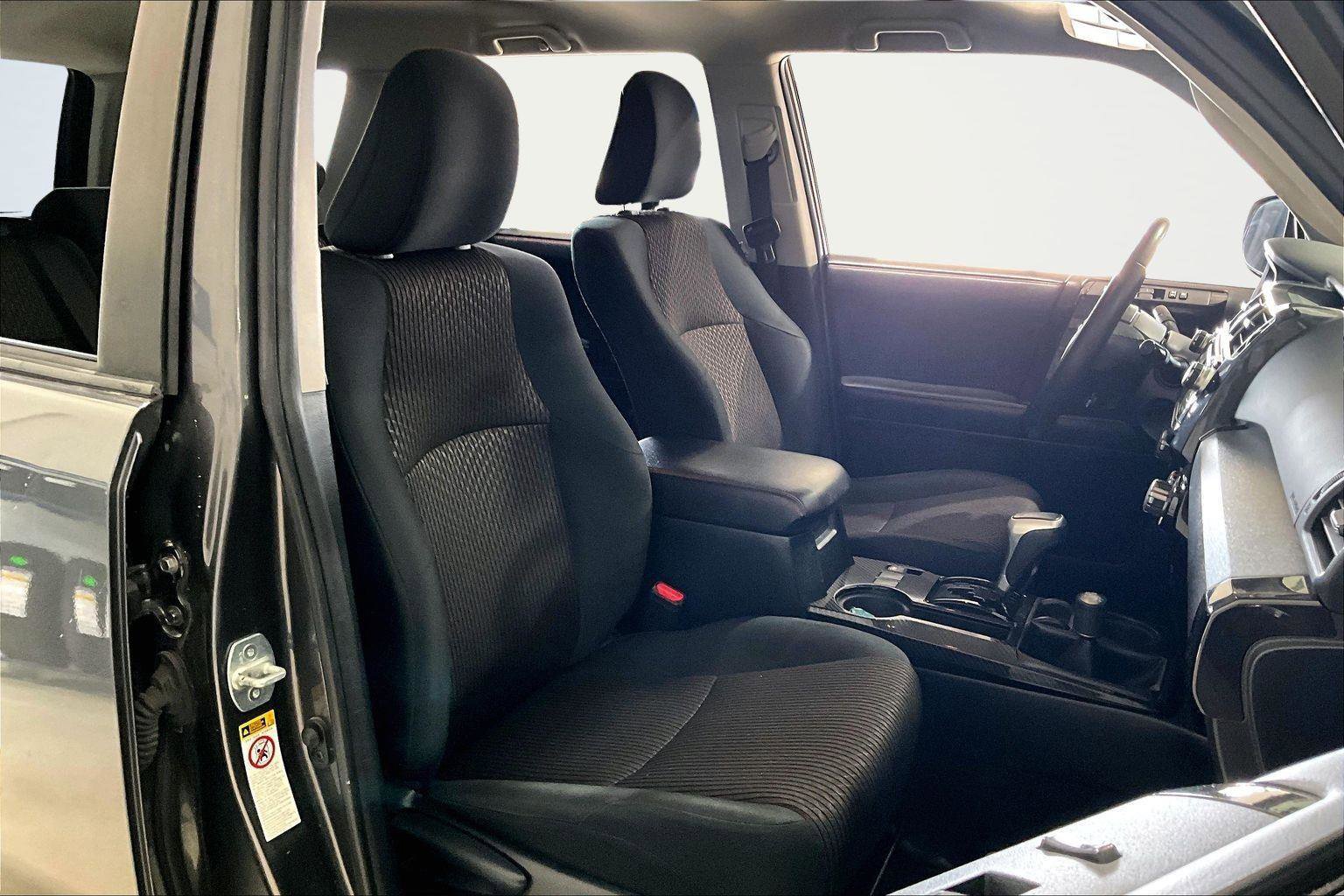 Used 2019 Toyota 4Runner TRD Off-Road image 7