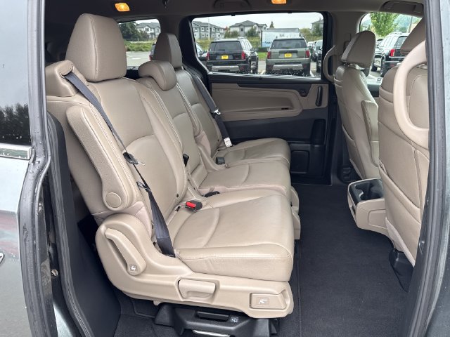 Used 2018 Honda Odyssey Elite image 12