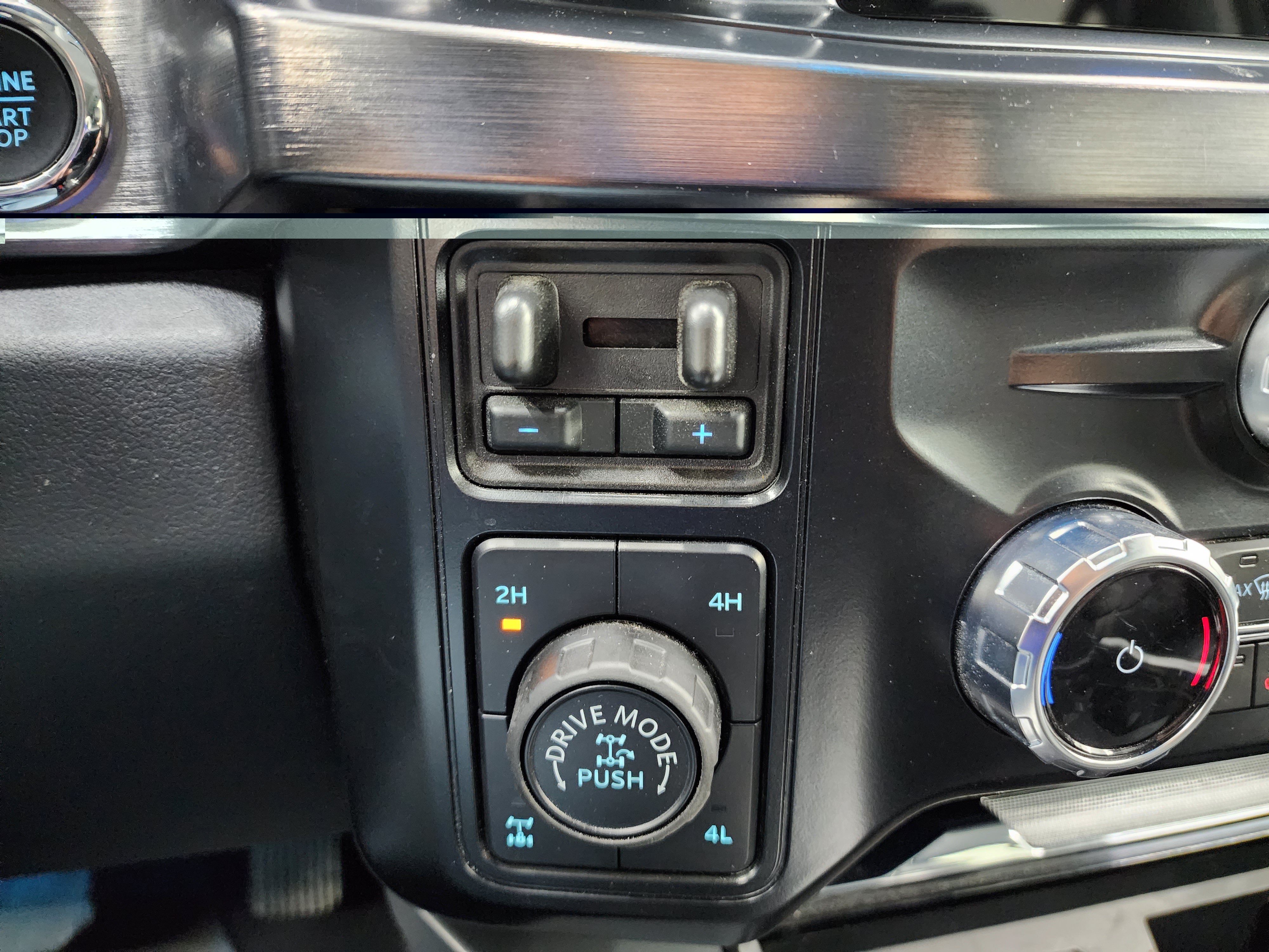 Used 2025 Ford F250 Lariat w/ Lariat Ultimate Package AWD/4WD image 18