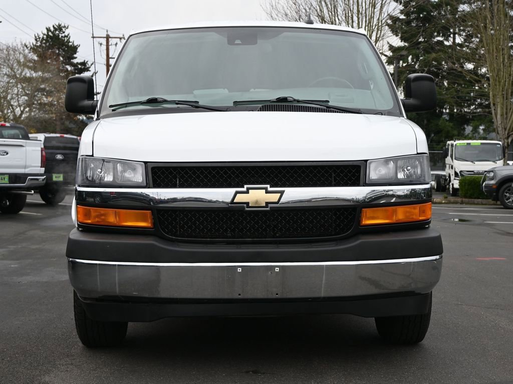 Used 2020 Chevrolet Express 3500 LT w/ LT Preferred Equipment Group image 5