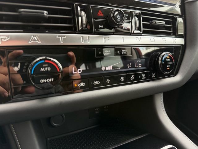 Certified 2026 Nissan Pathfinder SV FWD image 22