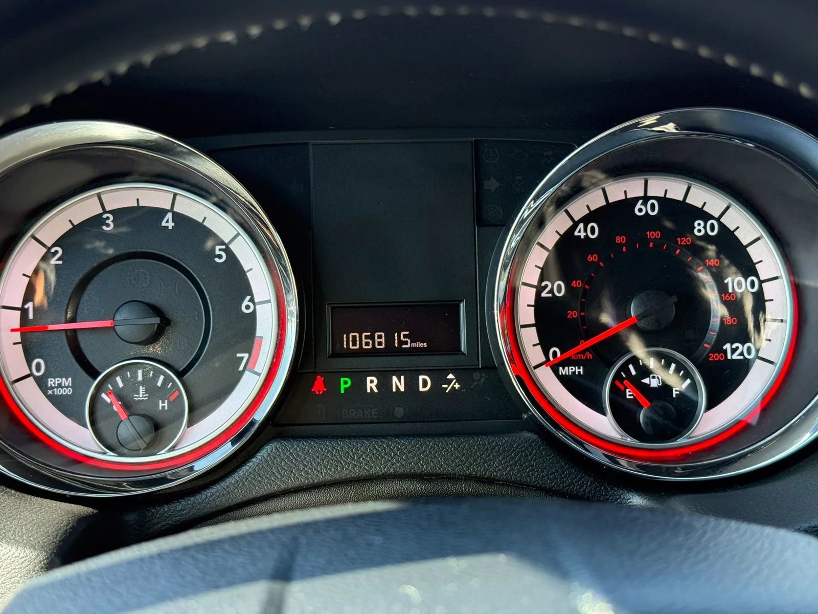 Used 2015 Dodge Grand Caravan SXT FWD image 27