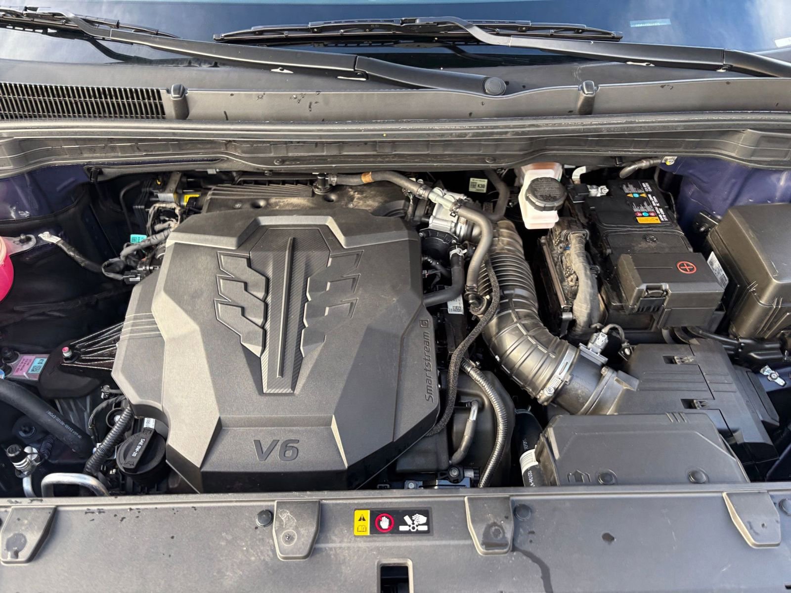 Used 2024 Kia Carnival LX image 33