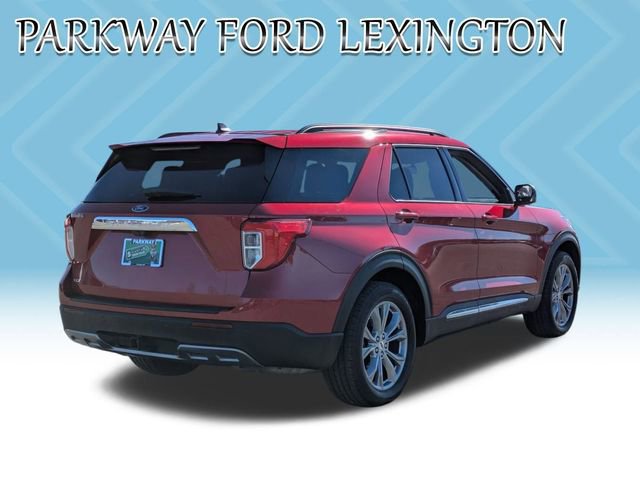 Used 2022 Ford Explorer XLT w/ Equipment Group 202A image 5