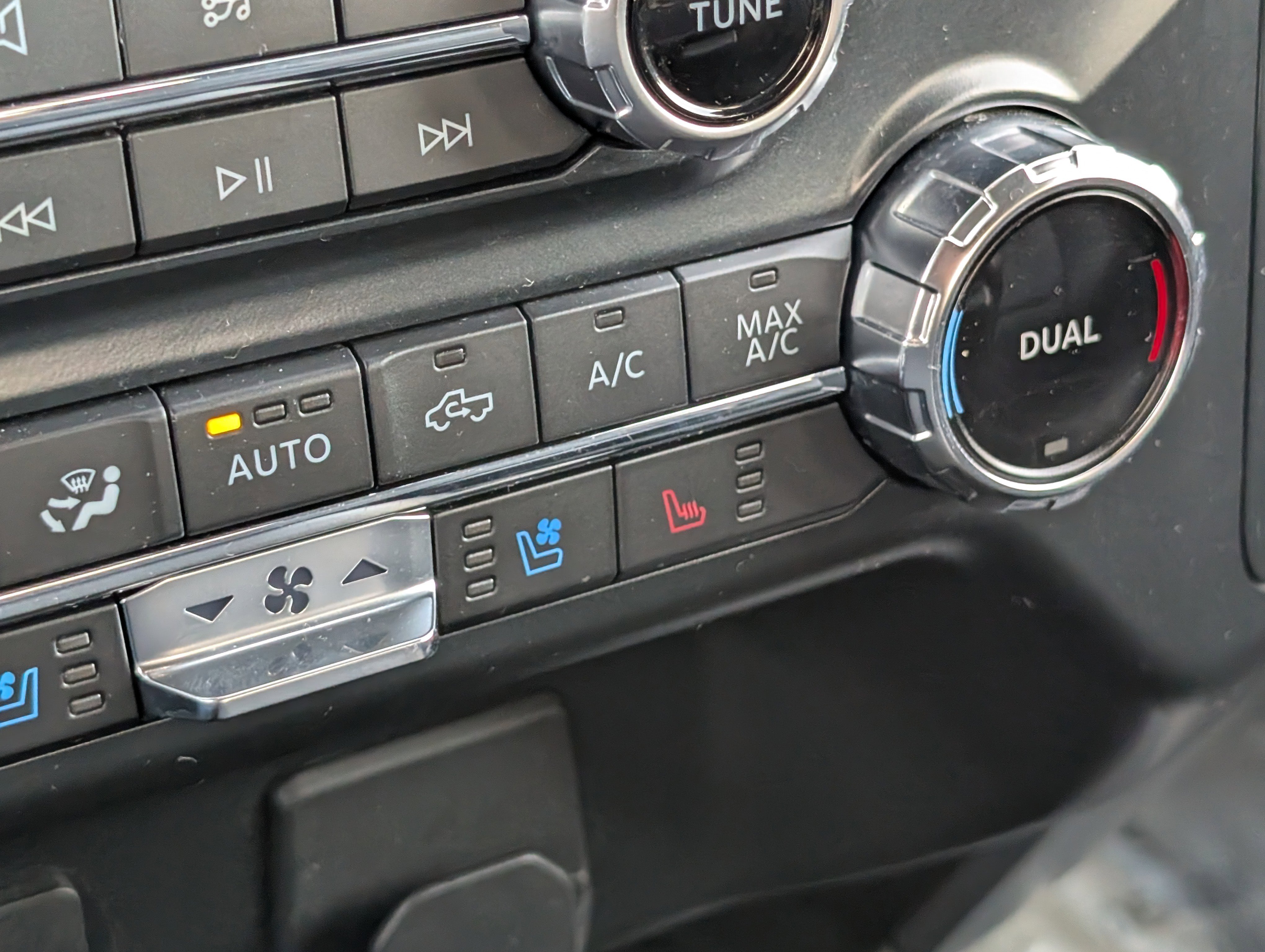 Used 2022 Ford F150 Lariat w/ Equipment Group 501A Mid AWD/4WD image 20