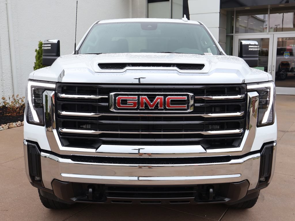 Certified 2025 GMC Sierra 2500 SLT AWD/4WD image 2