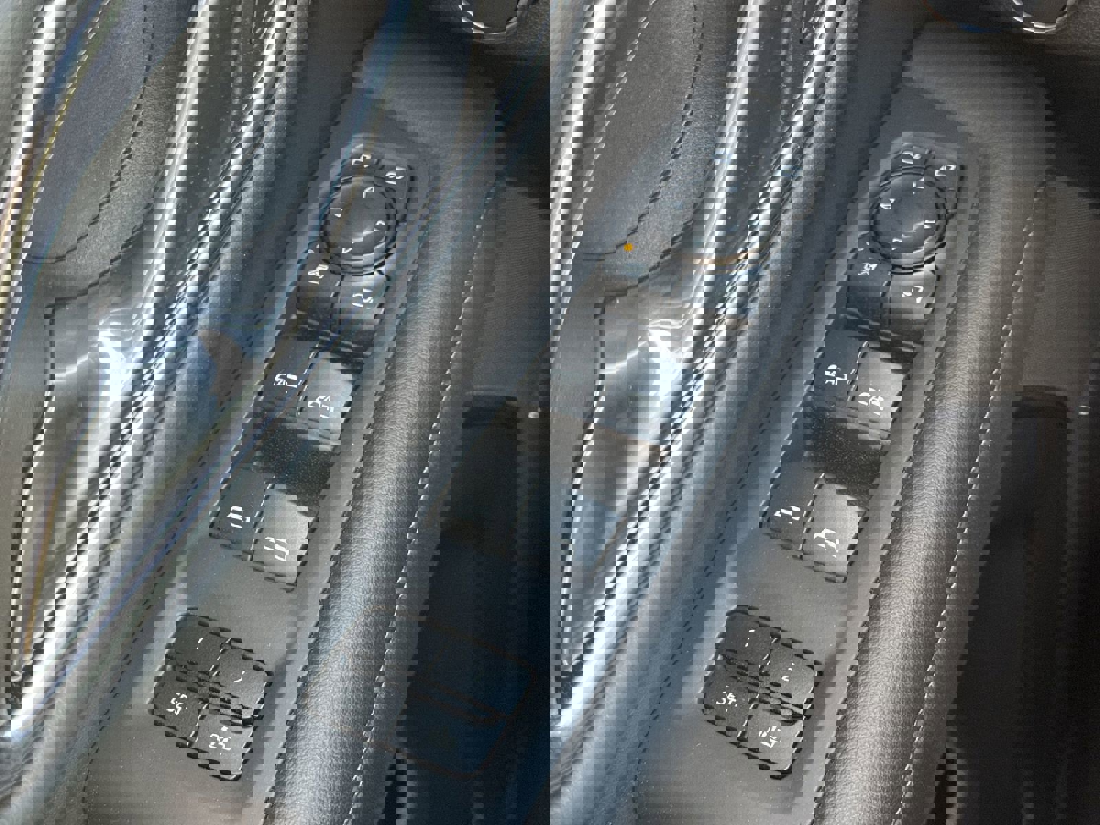 Used 2023 Chevrolet Tahoe Z71 w/ Luxury Package AWD/4WD image 15