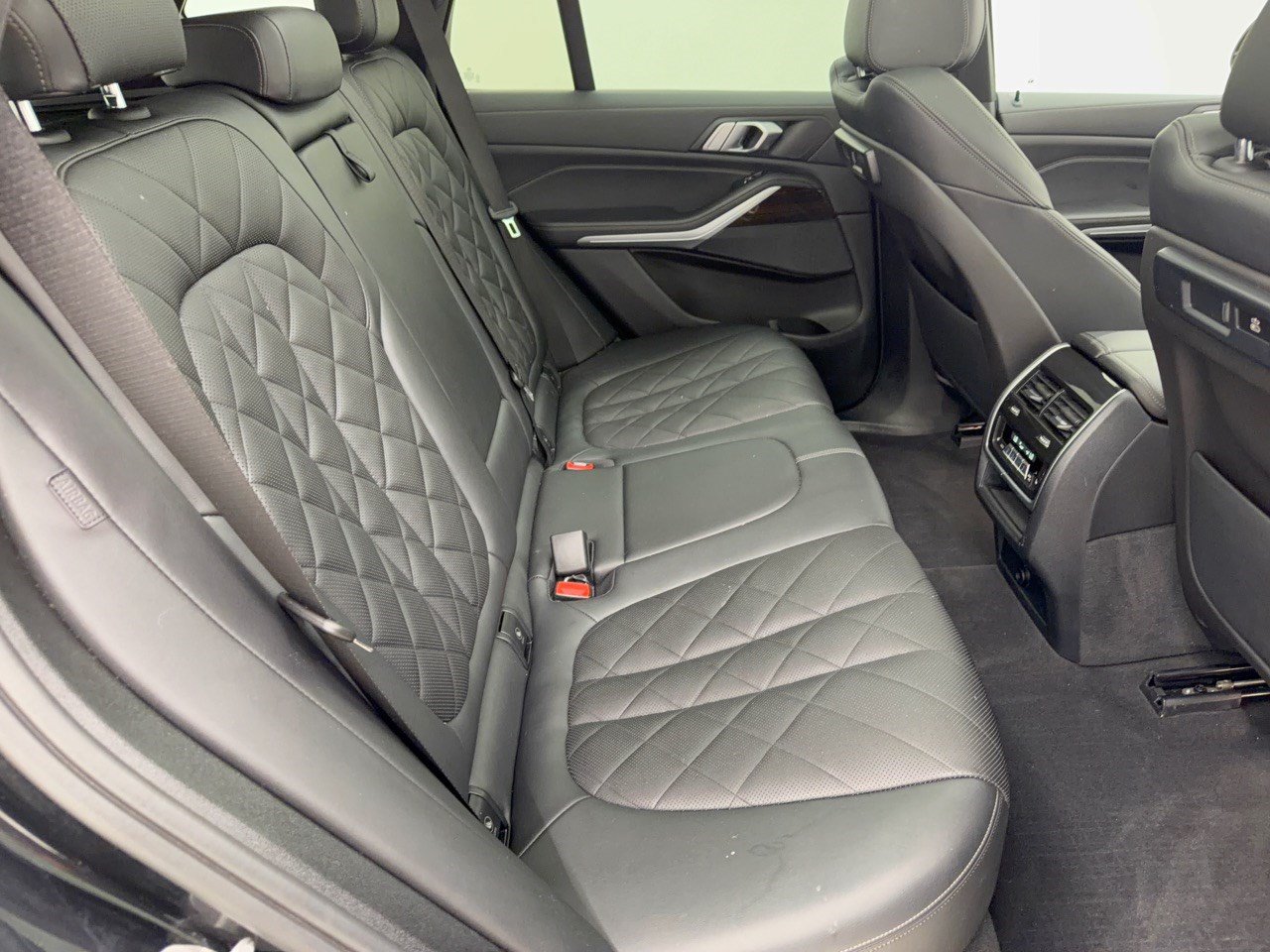 Used 2023 BMW X5 xDrive40i w/ Premium Package AWD/4WD image 29