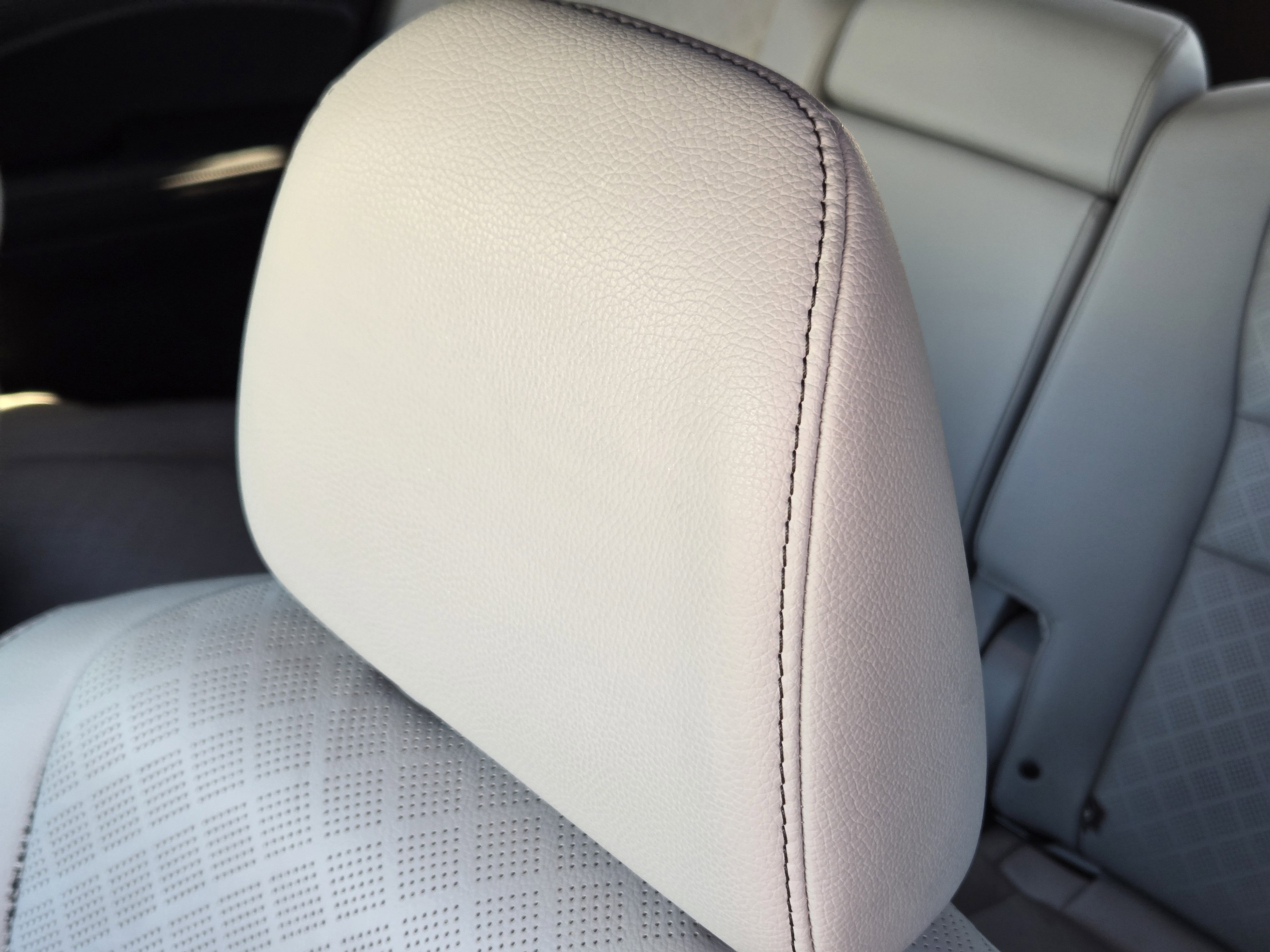 Used 2023 Honda Passport Elite image 16