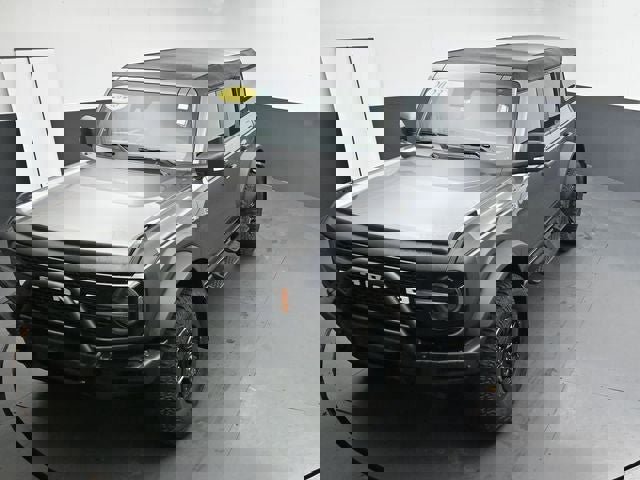 Used 2023 Ford Bronco Wildtrak AWD/4WD image 17