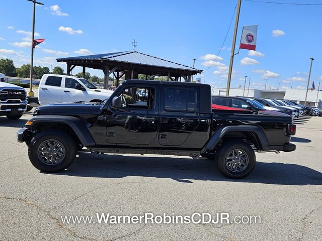 New 2025 Jeep Gladiator Sport image 4