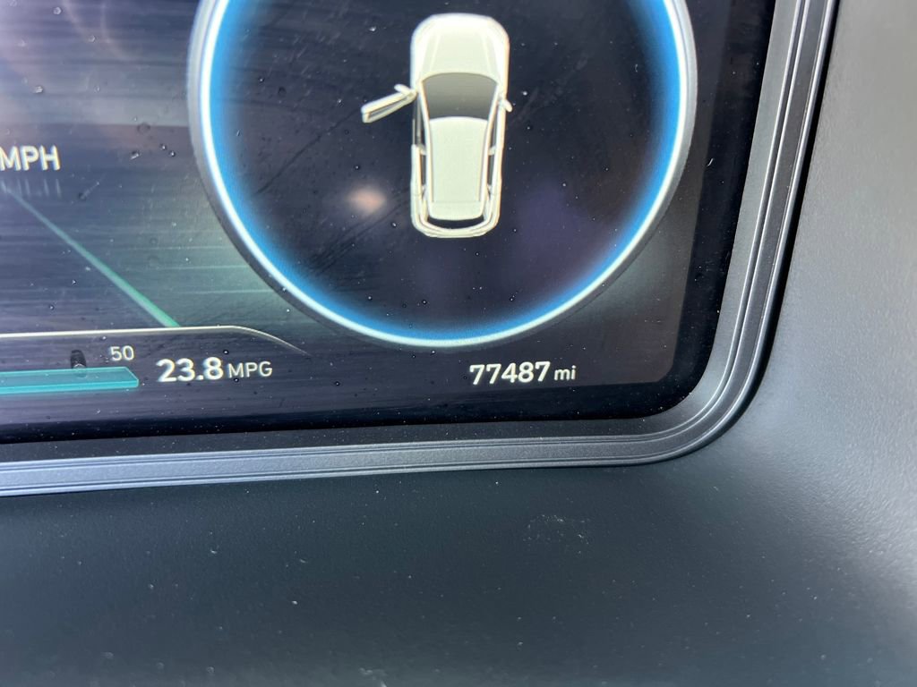 Used 2023 Hyundai Kona Limited image 18