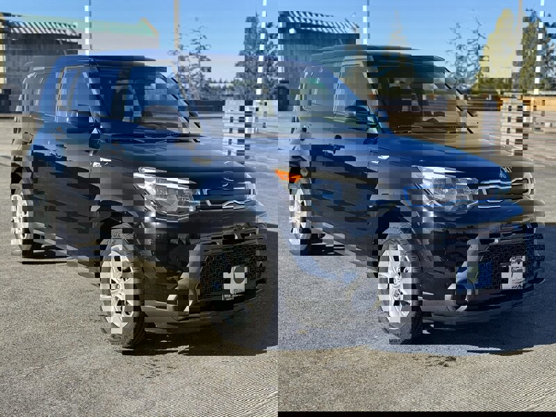 Used 2016 Kia Soul image 6