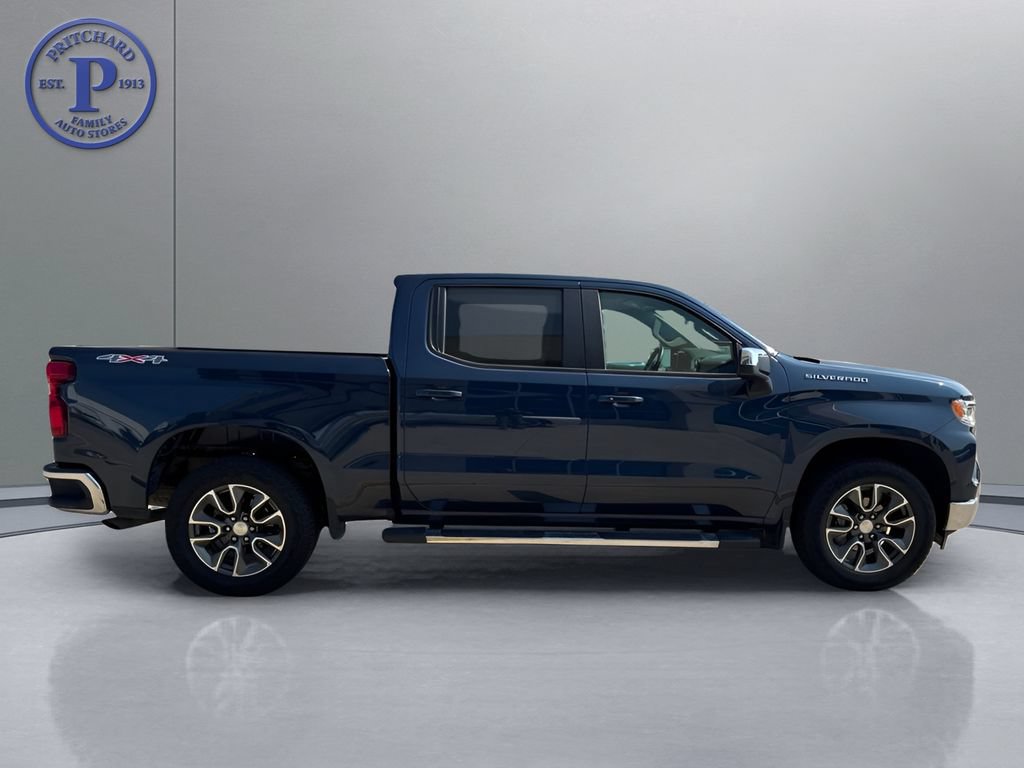 Used 2023 Chevrolet Silverado 1500 LT AWD/4WD image 22
