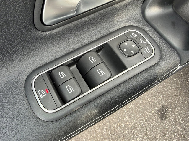 Used 2025 Mercedes-Benz CLA 250 image 14