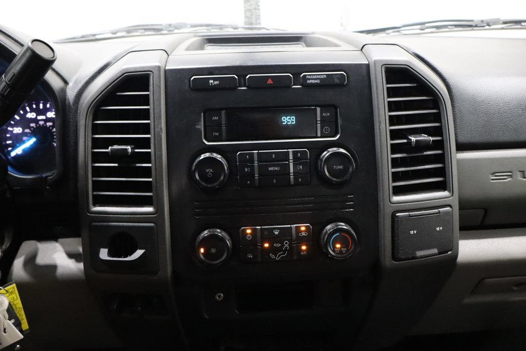 Used 2019 Ford F350 XL w/ Power Equipment Group RWD image 18