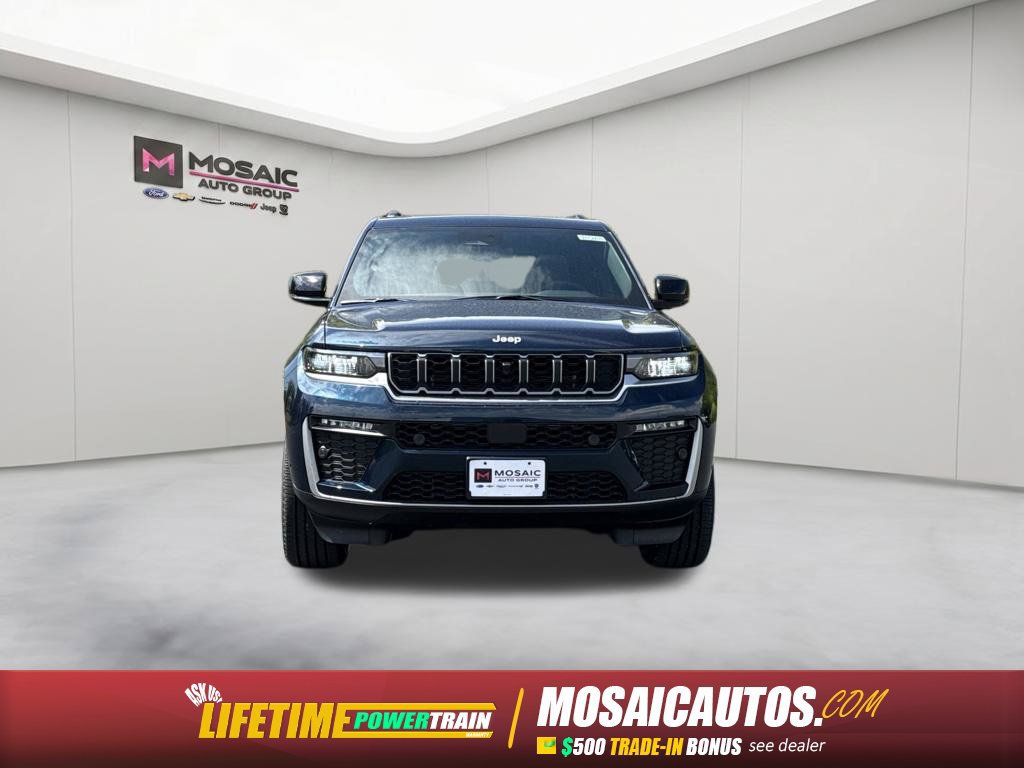 New 2027 Jeep Grand Cherokee Limited w/ Trailer Tow Package AWD/4WD image 2