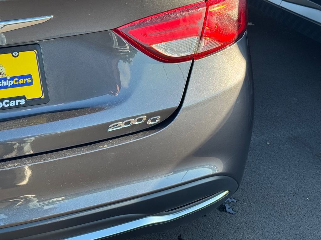 Used 2015 Chrysler 200 C FWD image 18