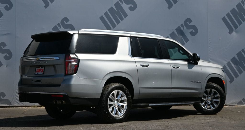Used 2023 Chevrolet Suburban Premier RWD image 5